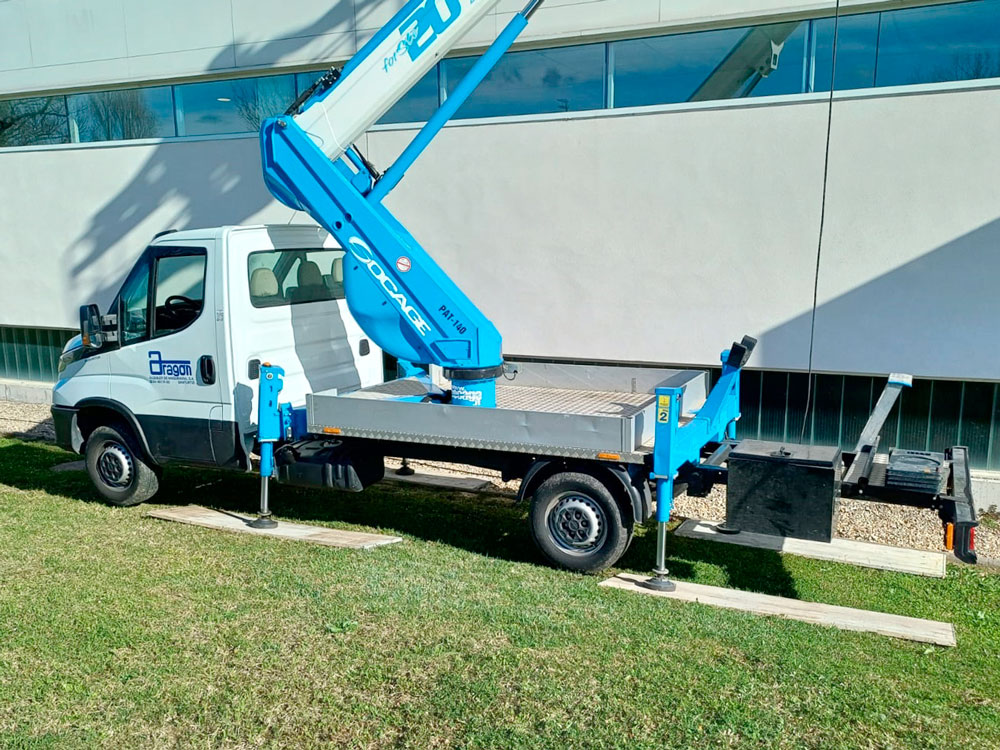 Limpieza fachada empresa agua presión altura