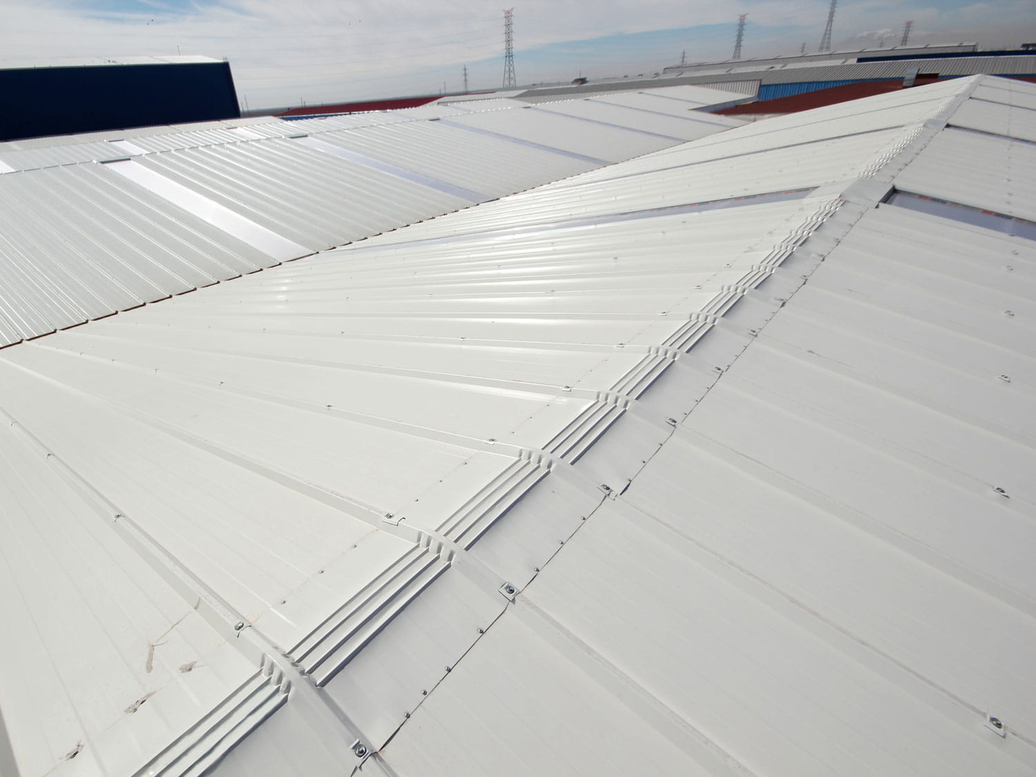 Limpieza canalones tejados cubiertas Bilbao